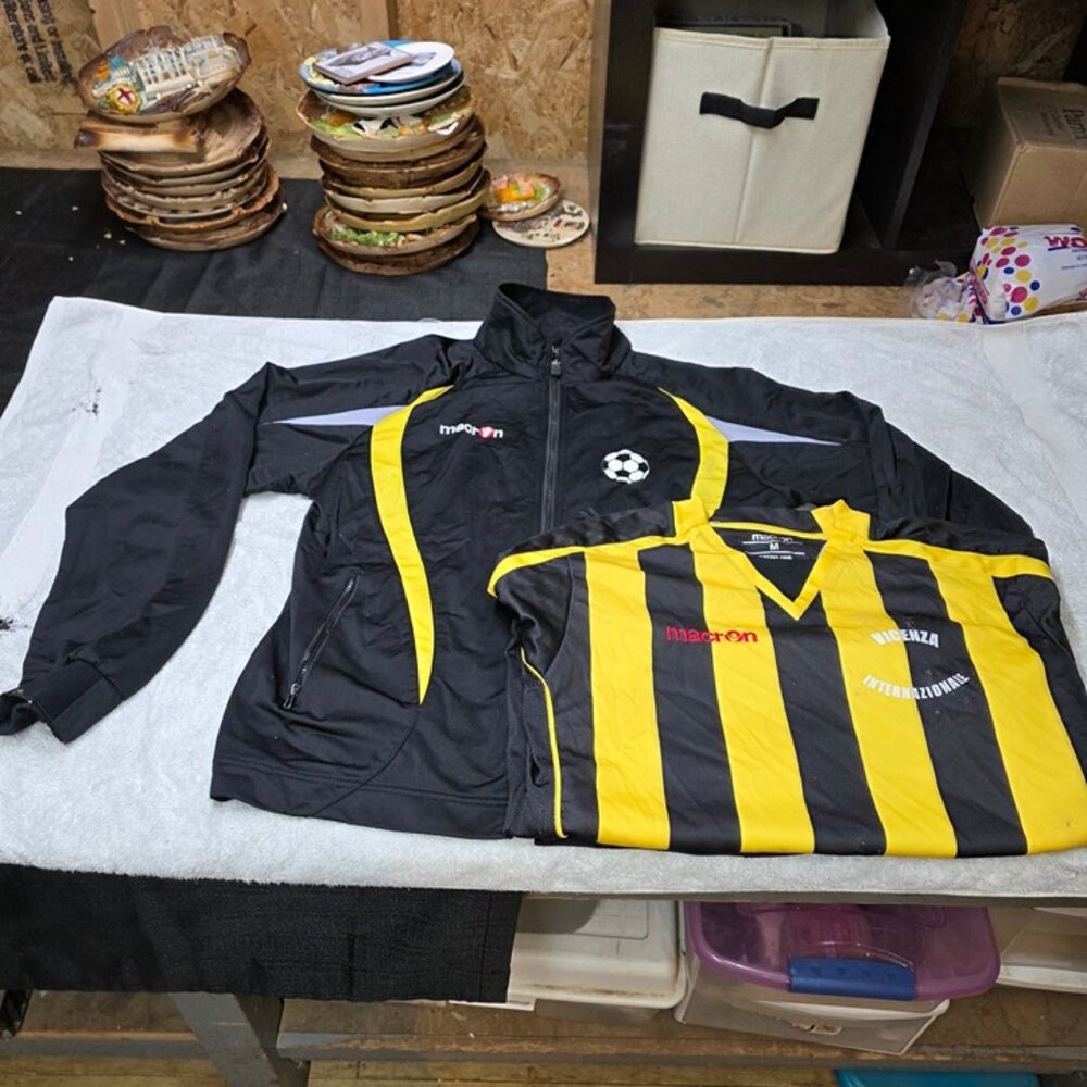 Macron Soccer Kit Bundle Vicenza Internazionale Jersey & Track Jacket M